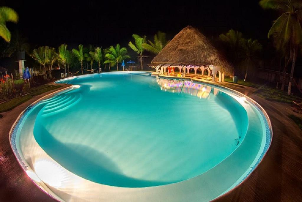Hotel Cafe Del Sol มอนเตริโก ภายนอก รูปภาพ