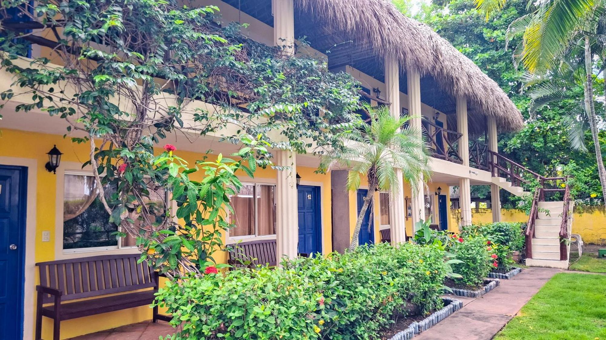 Hotel Cafe Del Sol มอนเตริโก ภายนอก รูปภาพ