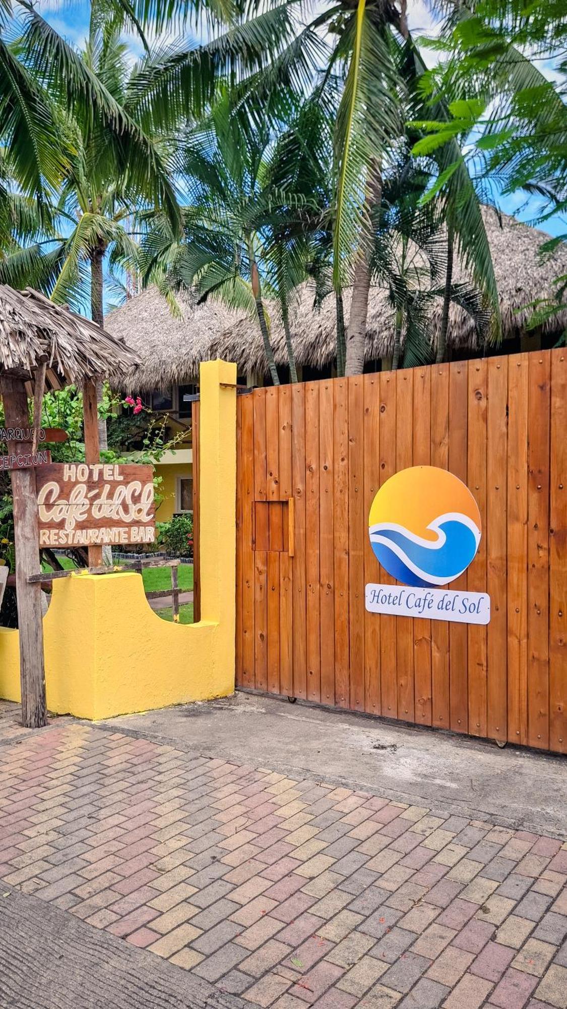 Hotel Cafe Del Sol มอนเตริโก ภายนอก รูปภาพ