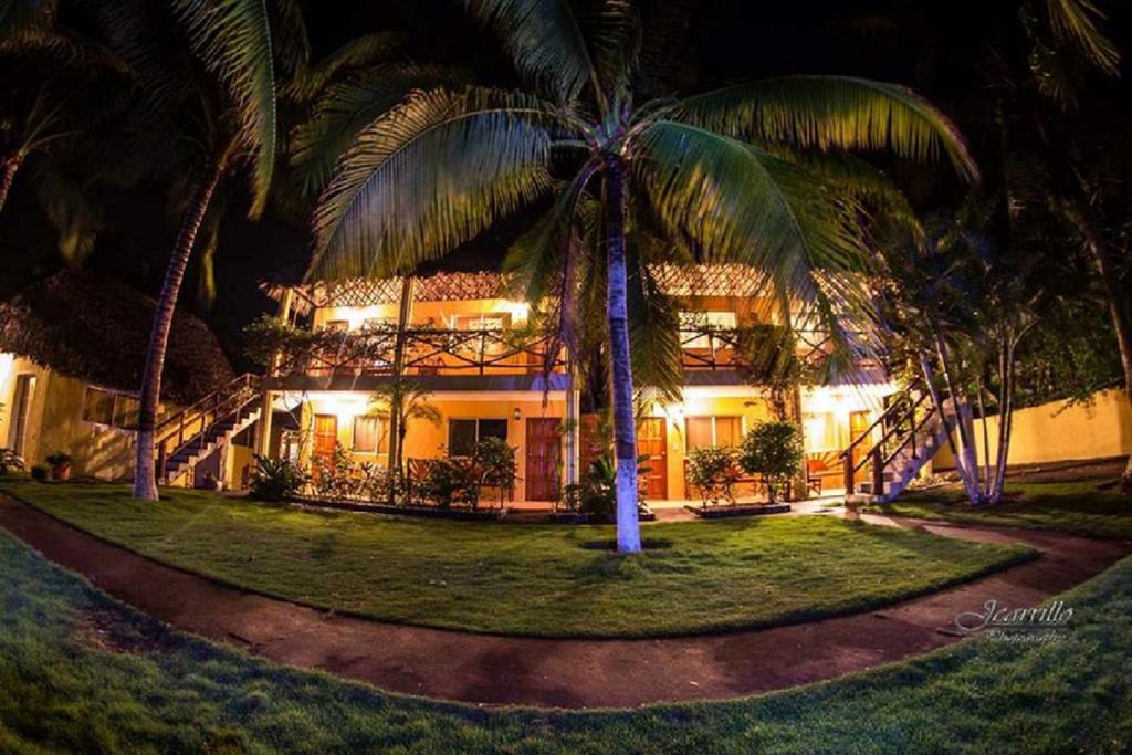Hotel Cafe Del Sol มอนเตริโก ภายนอก รูปภาพ